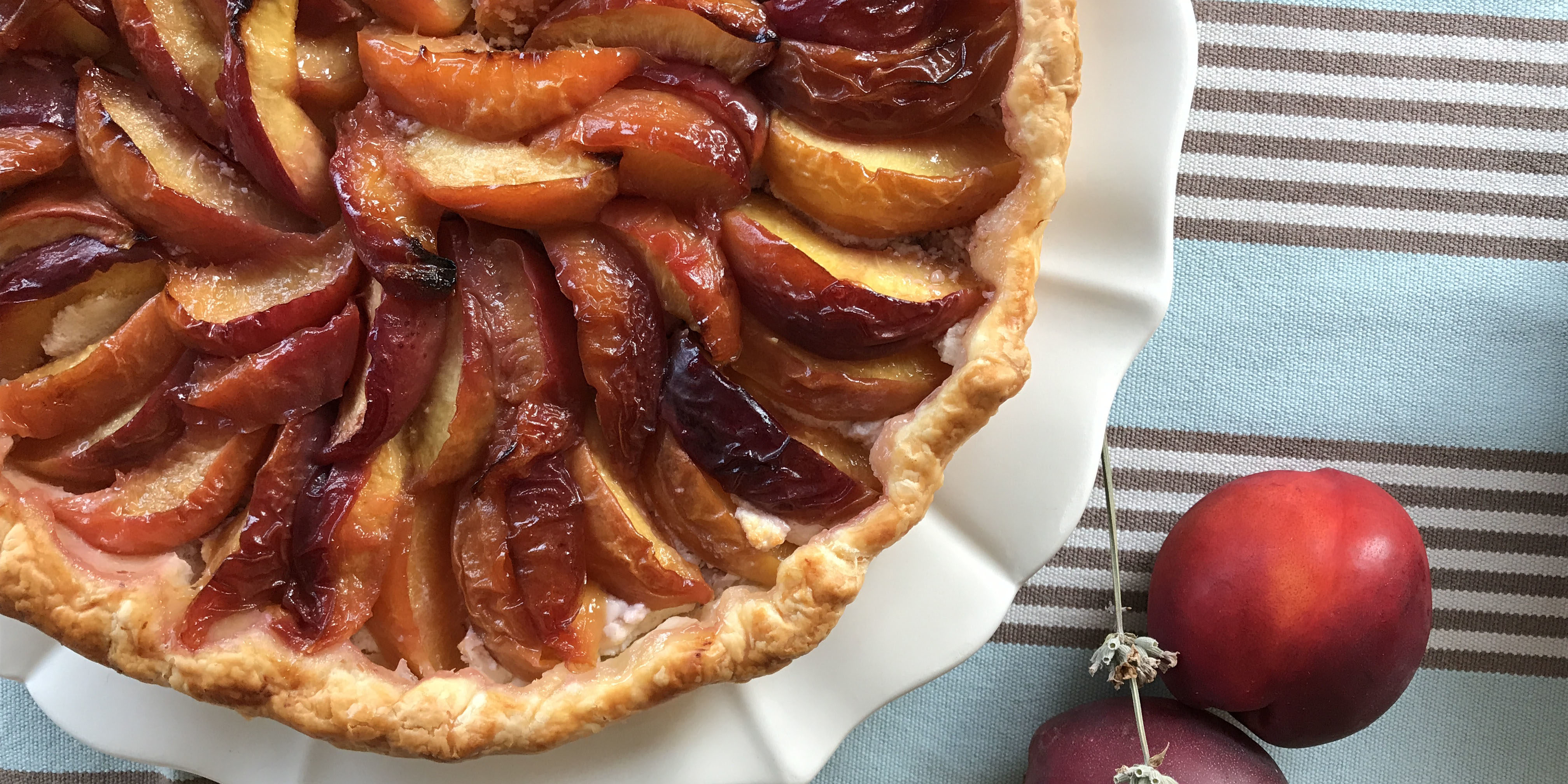 Tarte.nectarines.ricotta